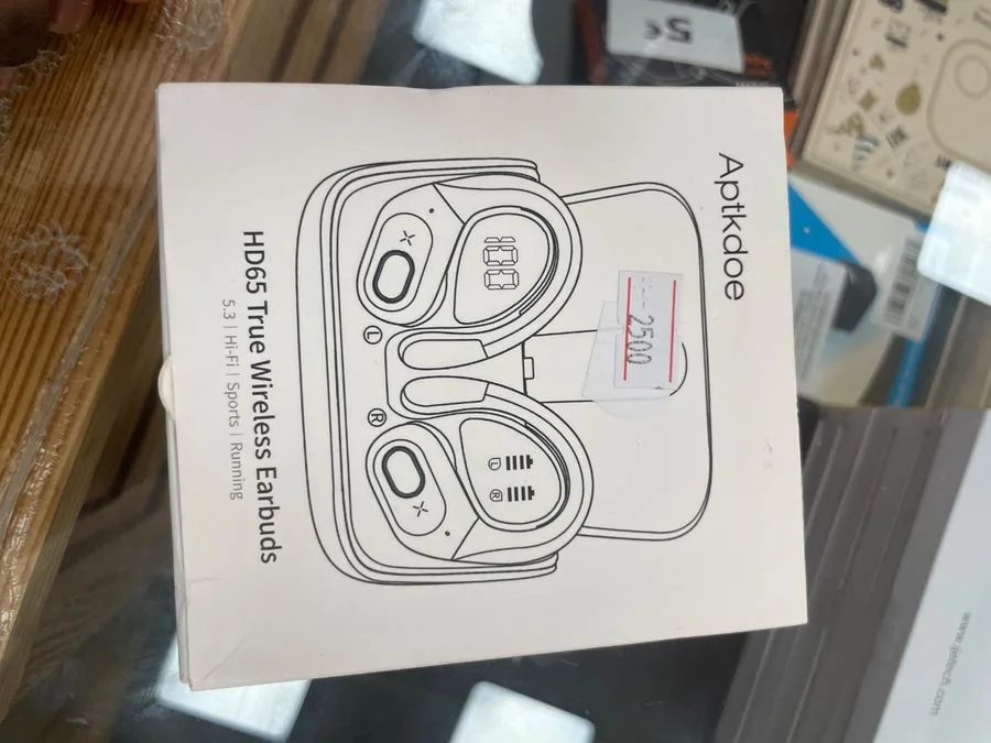Black View Earbuds available from i-Store Gambia