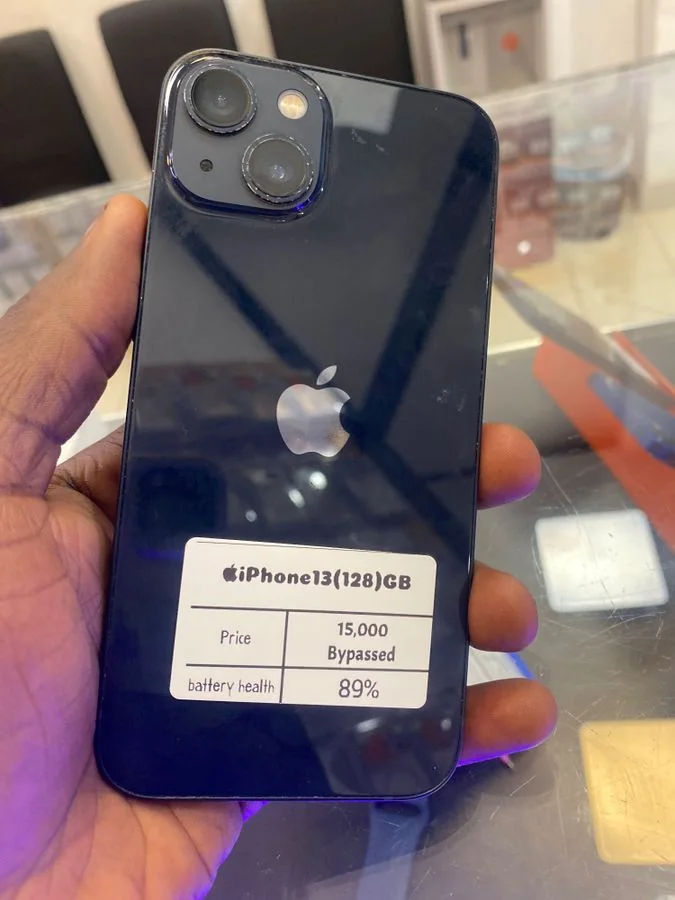 iPhone 13 128GB Battery 89%