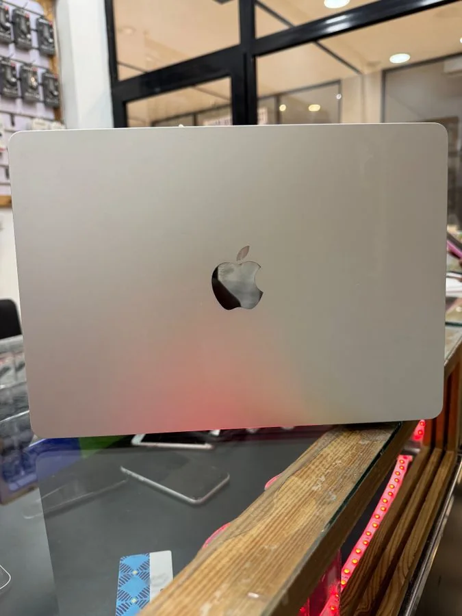 MacBook Air M2 2022